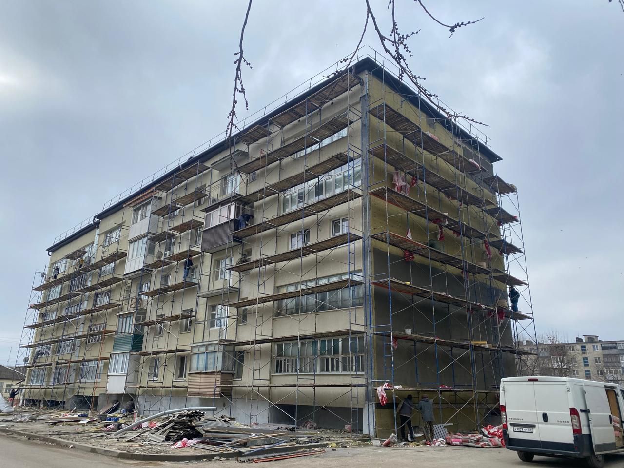 На Ставрополье за 75 млн рублей капитально отремонтируют 13 многоквартирных домов