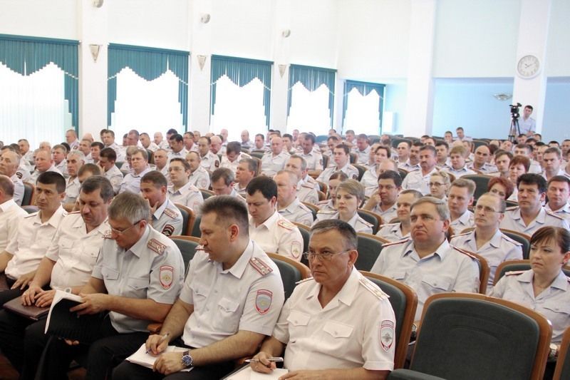 гу мвд ставрополь. олдак гу мвд россии по ставропольскому краю. главное управление ставропольского края. начальник гувд ставропольского края. мвд ставрополь управление.