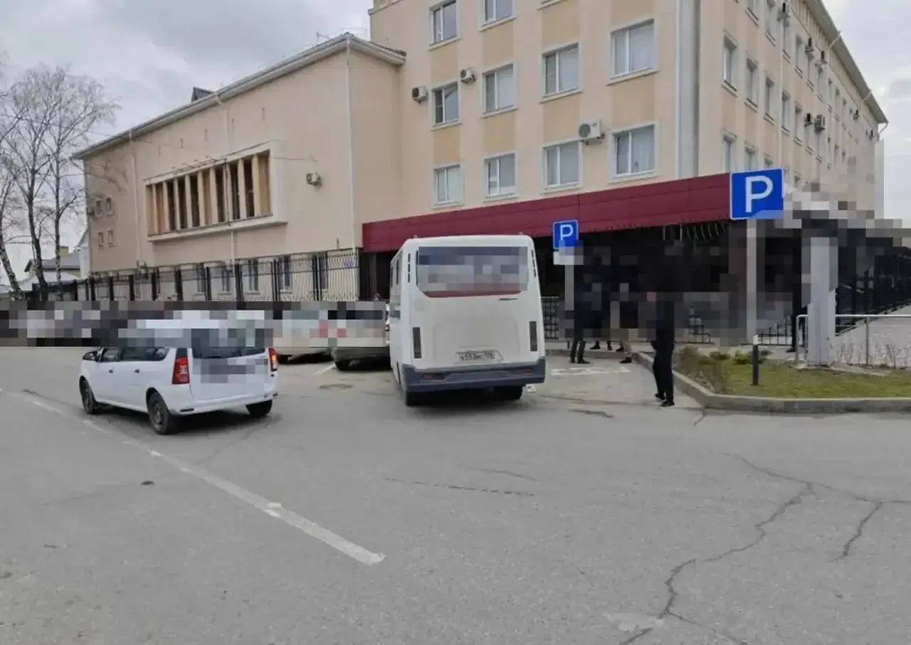 Проблемы со здоровьем водителя маршрутки могли стать причиной ДТП в Ставрополе