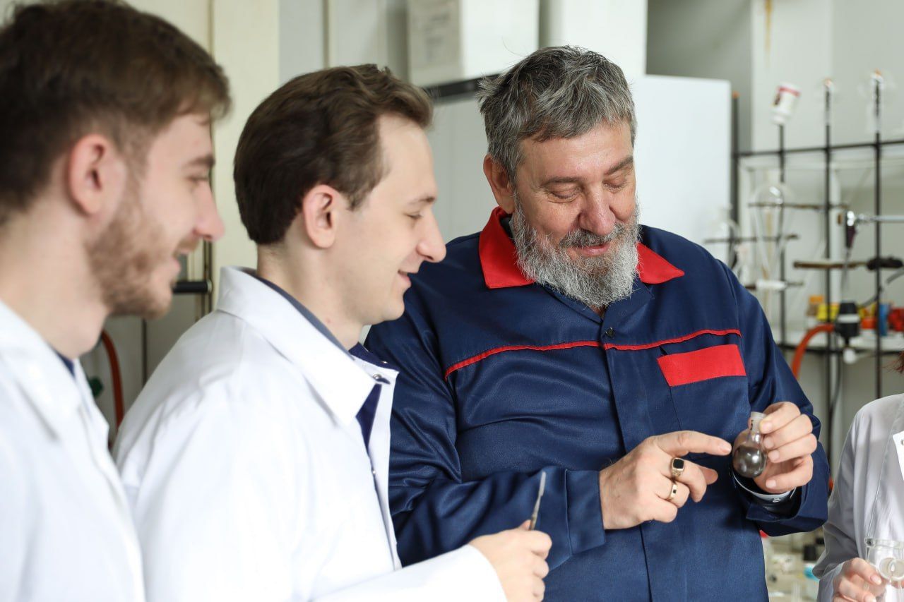 Ставропольские химики синтезируют новые противомикробные и противоопухолевые вещества