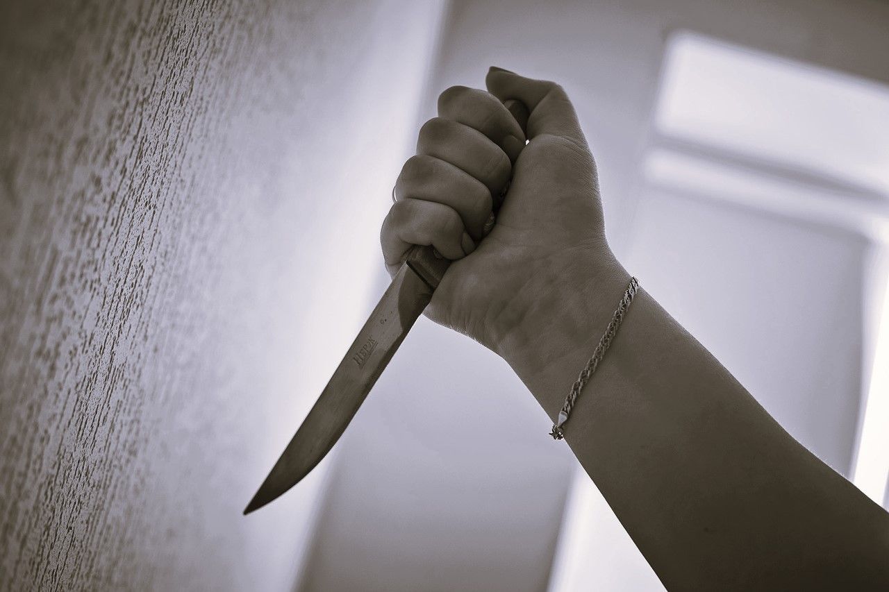 56-летняя жительница села убила сына во время попойки