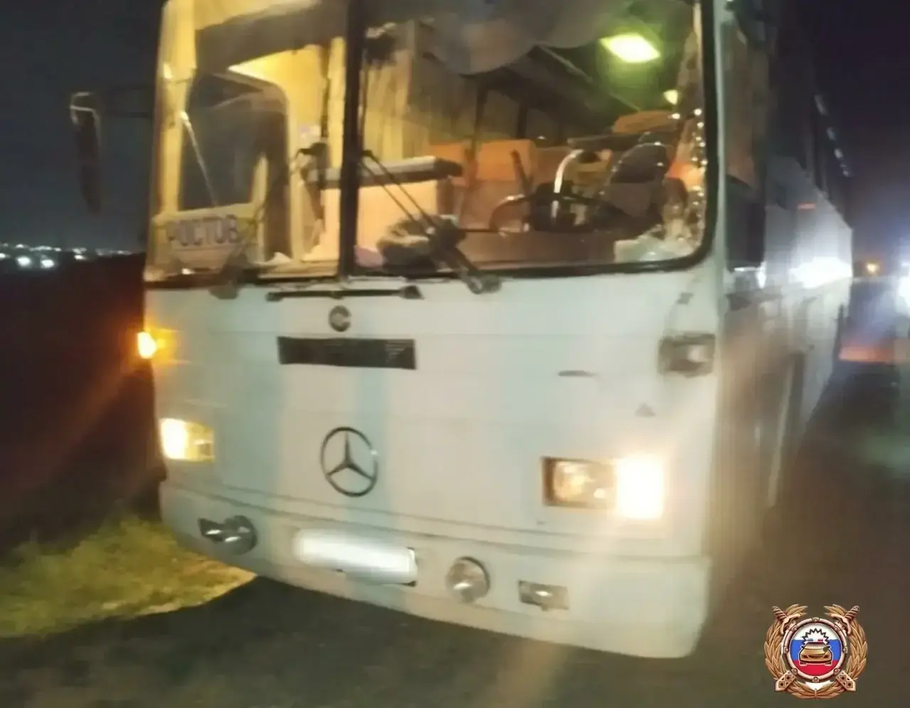 Автобус насмерть сбил женщину на трассе в Ставропольском крае