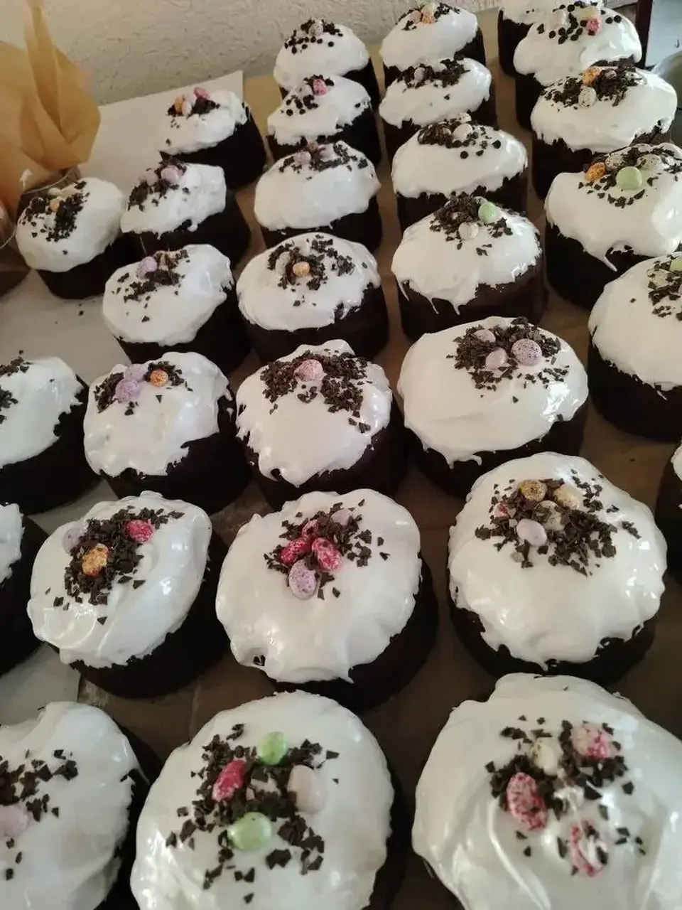 В Новопавловске студенты-кондитеры представят на ярмарке перед Пасхой куличи собственного приготовления