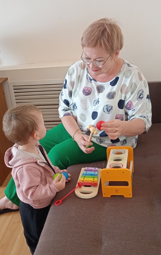 В Красногвардейском районе запустили службу присмотра за малышами