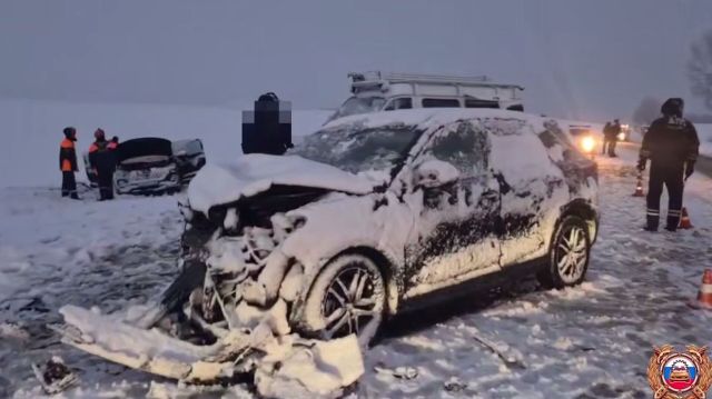 Три человека пострадали при встречном ДТП на Ставрополье