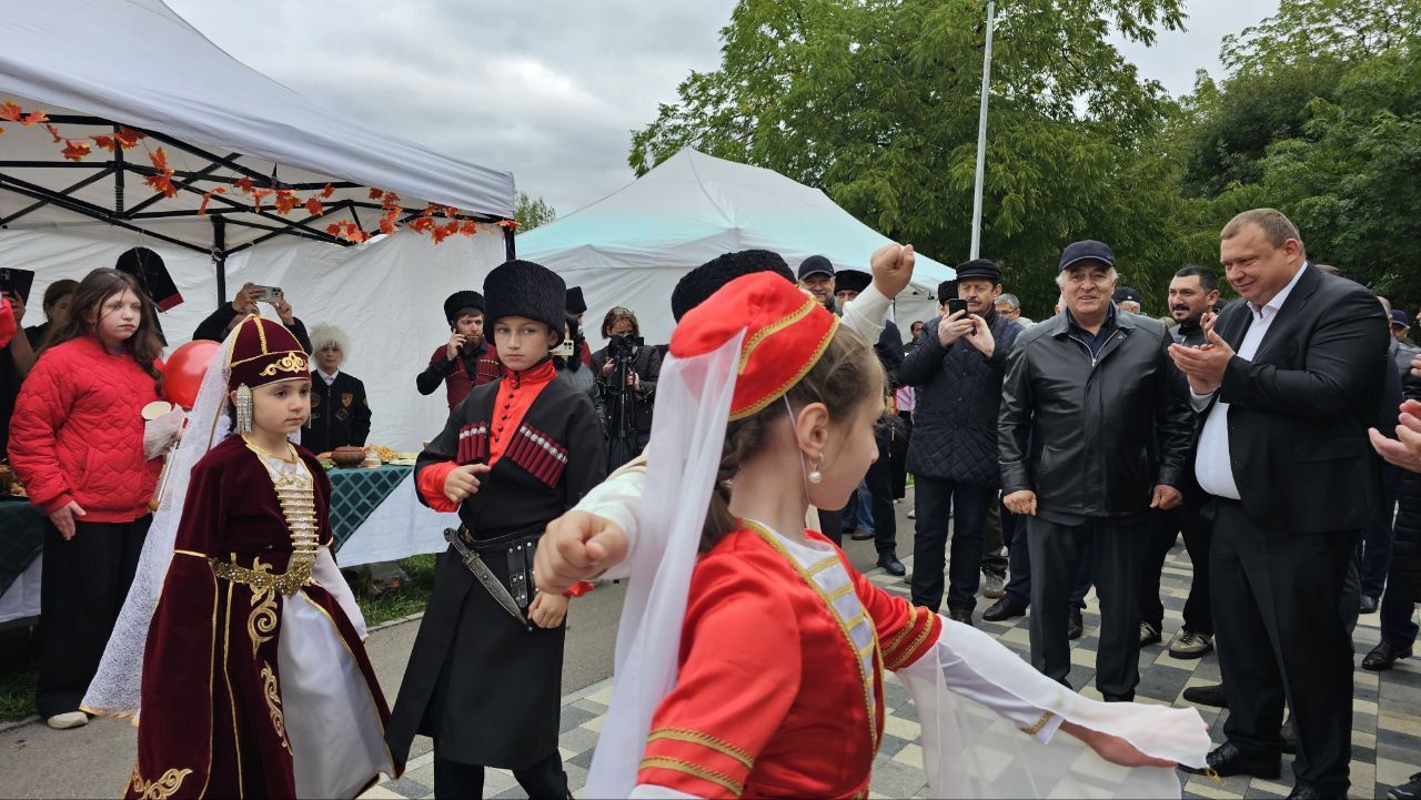 На благотворительной ярмарке в Предгорном округе собрали 200 тысяч на поддержку участников СВО