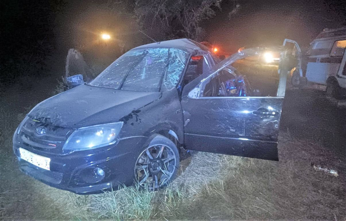 Трое пострадали при опрокидывании легковушки на Ставрополье