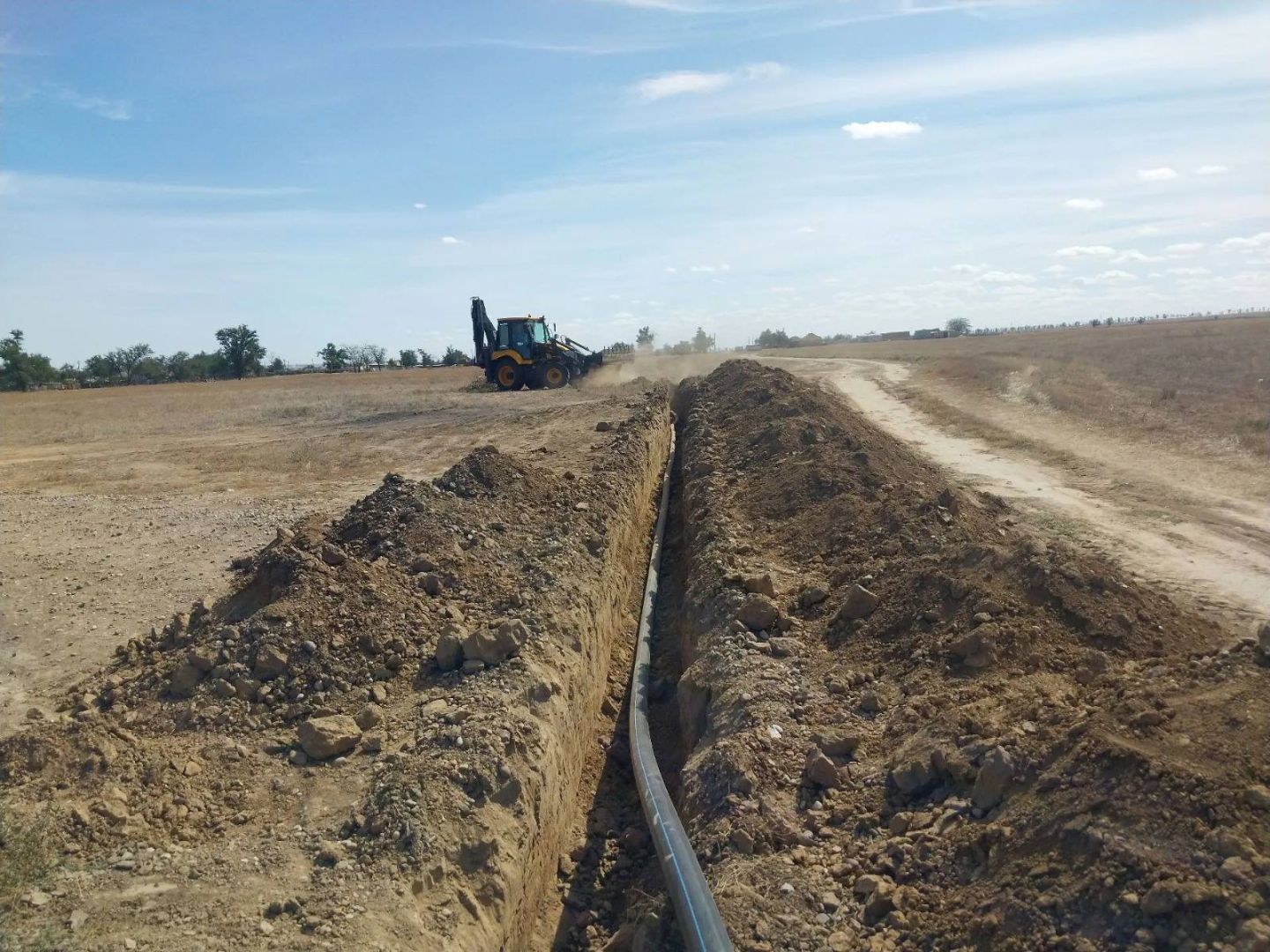 В Арзгирском округе заменили 1,5 км водопровода