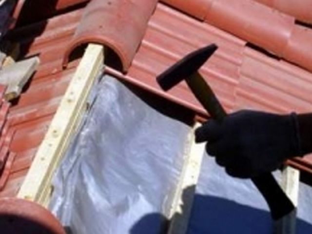 В одном из домов Ставрополя во время капремонта крыши залило несколько квартир В одном из домов Ставрополя во время капремонта крыши залило несколько квартир