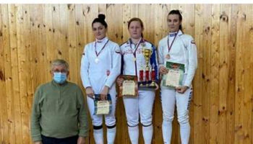 Пятигорская шпажистка завоевала первое место на турнире в Смоленске Пятигорская шпажистка завоевала первое место на турнире в Смоленске