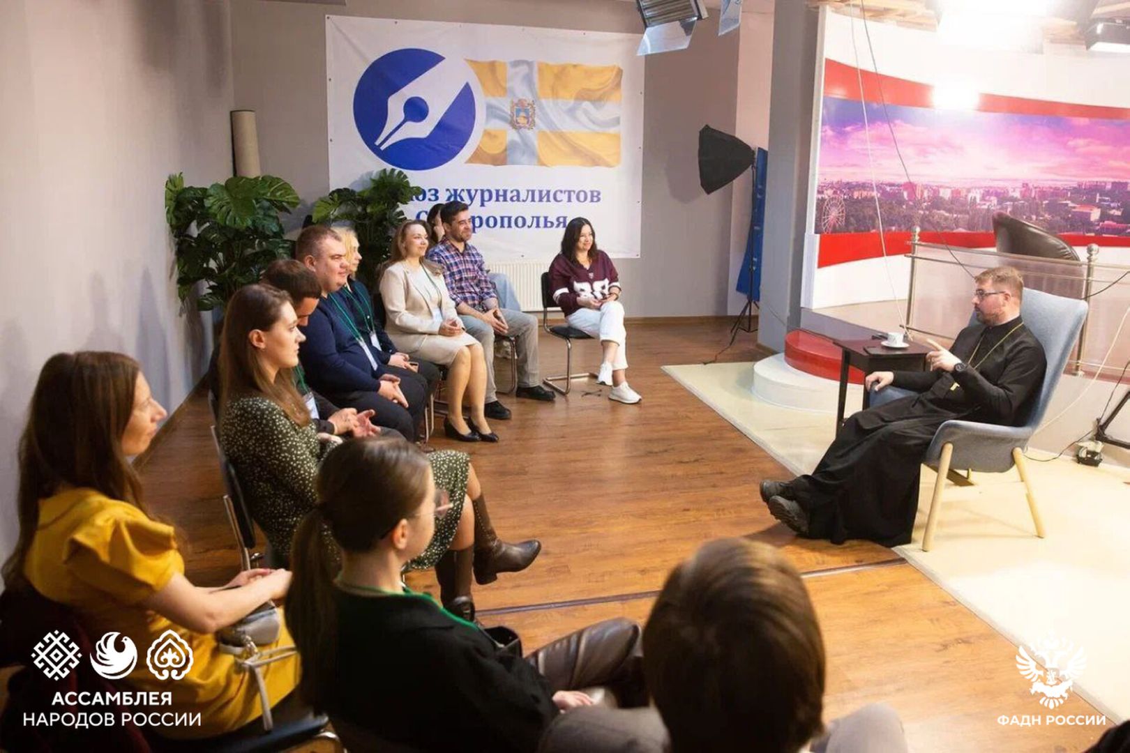 Ставропольским журналистам рассказали об особенностях межнациональной повестки