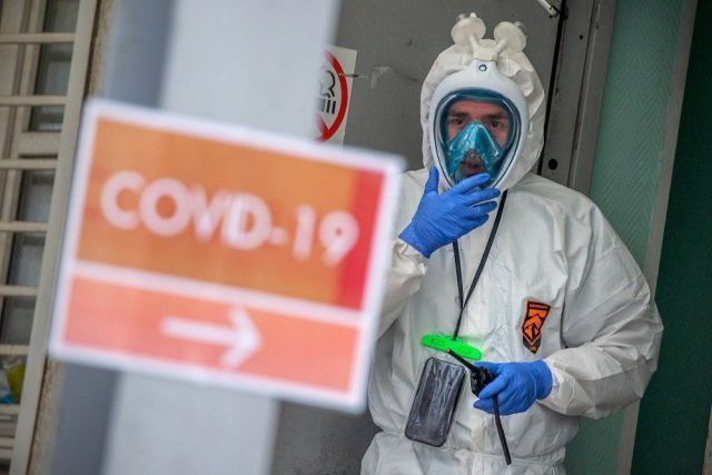 Около 11 миллиардов рублей направят на выплаты медикам, работающим с COVID-19 Около 11 миллиардов рублей направят на выплаты медикам, работающим с COVID-19