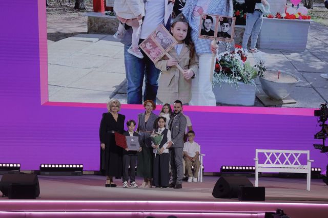 Ставропольскую семью Хусаиновых наградили в Кремле за крепкие семейные ценности