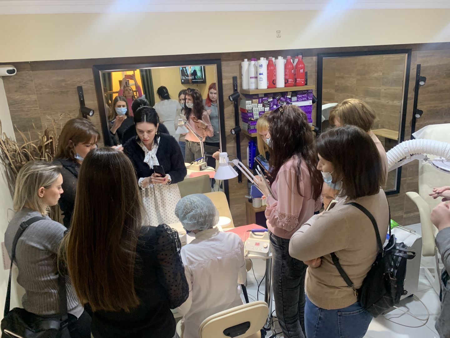 В Ставрополе прошёл "Мастер-класс для нейл-мастера"