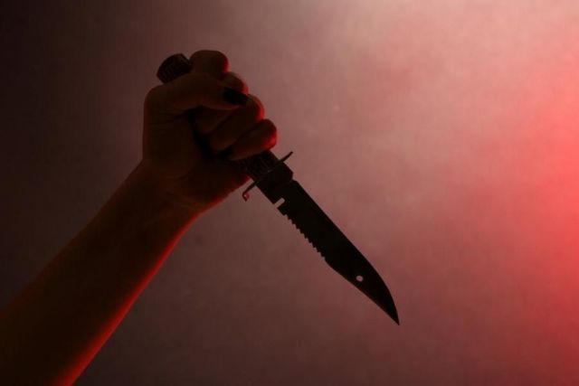 В Георгиевске женщина ударила ножом бывшего возлюбленного, мужчина погиб В Георгиевске женщина ударила ножом бывшего возлюбленного, мужчина погиб