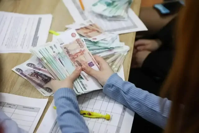 Рост спроса на наличные объяснила эксперт ставропольского вуза