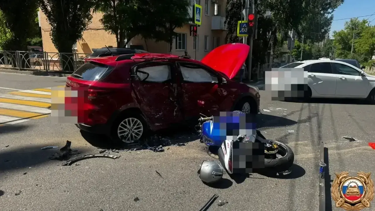 Мотоциклист погиб в ДТП со сбившей его иномаркой в Ставрополе