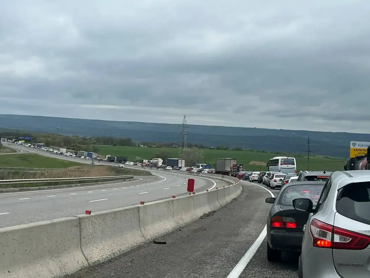 Пробка в 7 километров растянулась на выезде из Ставрополя в сторону Невинномысска