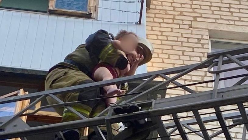 Игра малыша с зажигалкой обернулась серьезным пожаром в Буденновске