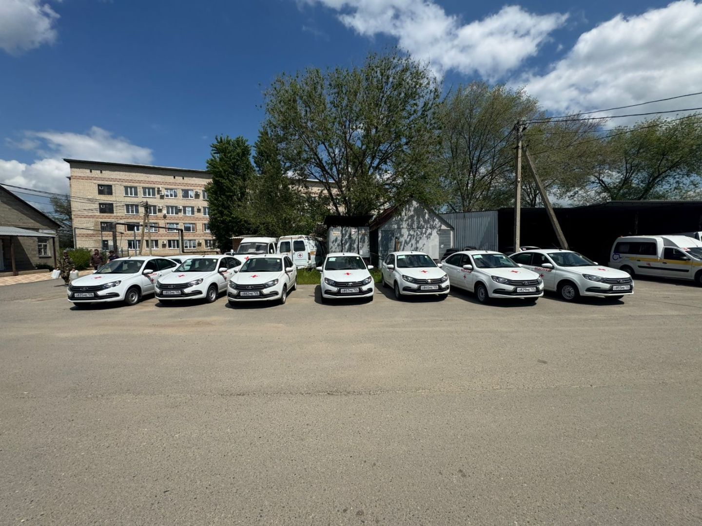 Медучреждения Ставрополья получат 320 новых санитарных автомобилей