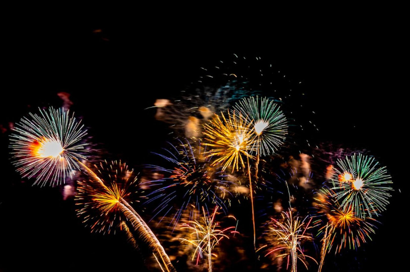 «1777» поздравляет ставропольцев с наступающим Новым годом!