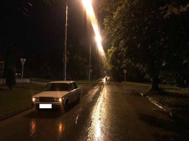 В Ессентуках под колёса автомобиля попал подросток В Ессентуках под колёса автомобиля попал подросток