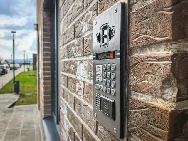 Контроль доступа и автоматический сбор ЖКХ-показаний: в ЖК Ставрополя внедрили полностью цифровую инфраструктуру