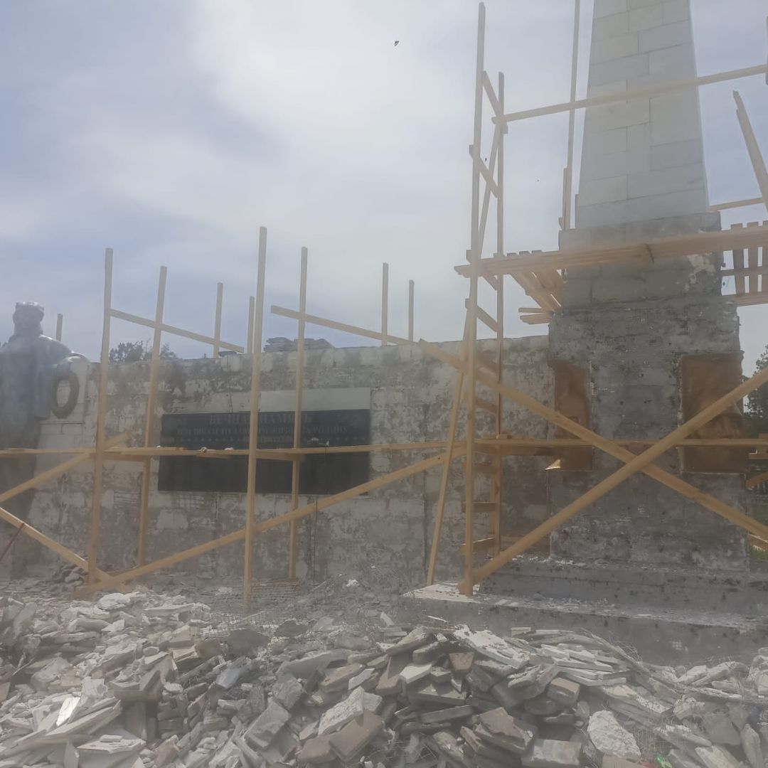 Семь миллионов рублей направили на реставрацию братской могилы в ставропольской станице