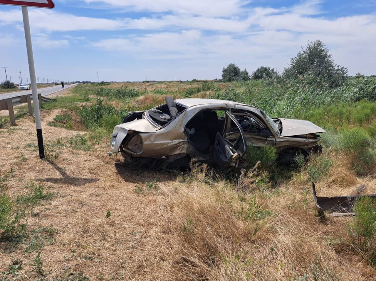 Водитель погиб при опрокидывании машины в кювете на Ставрополье