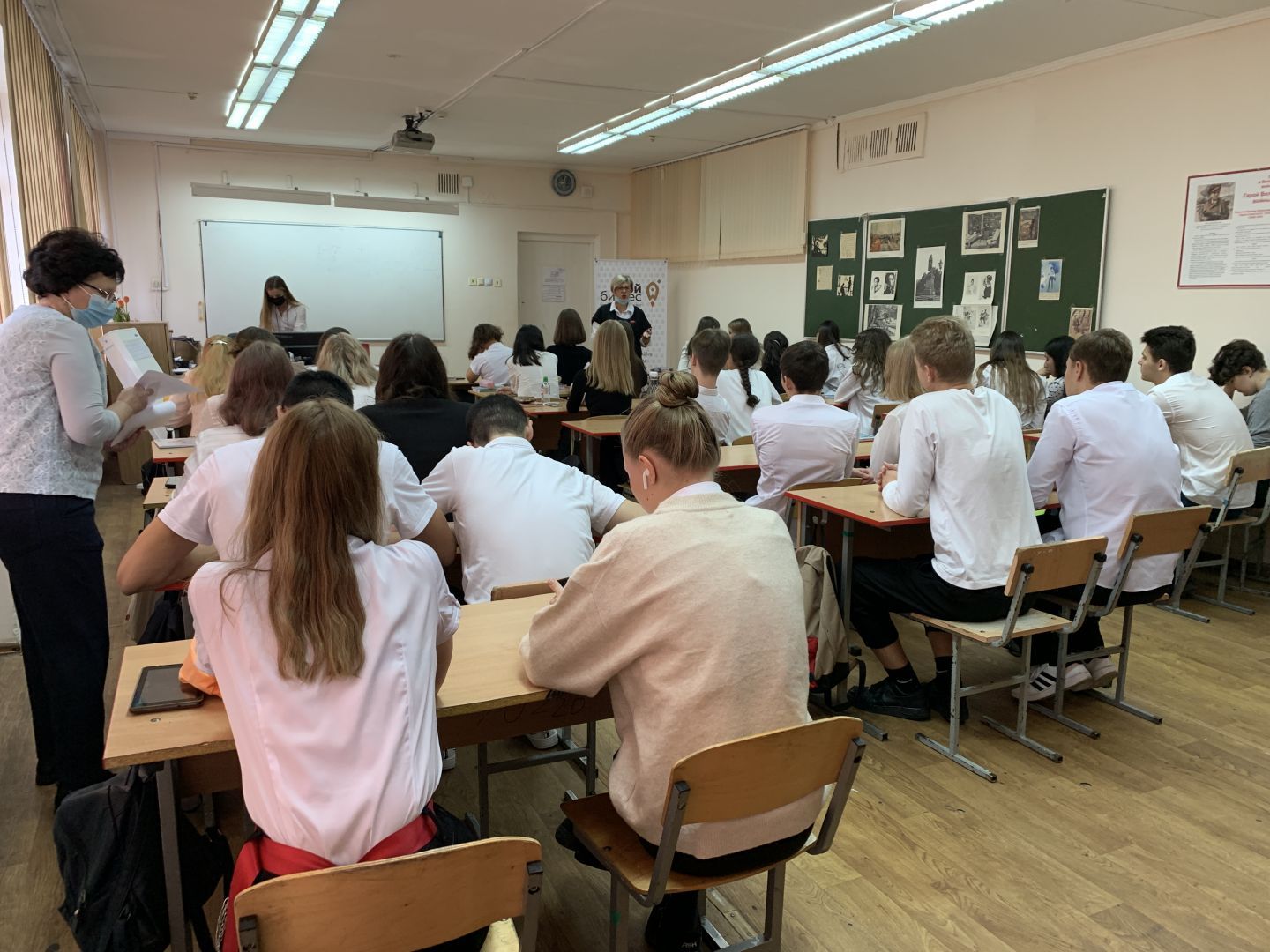 В Ставропольских школах прошли открытые уроки для молодежи в возрасте 14-17 лет