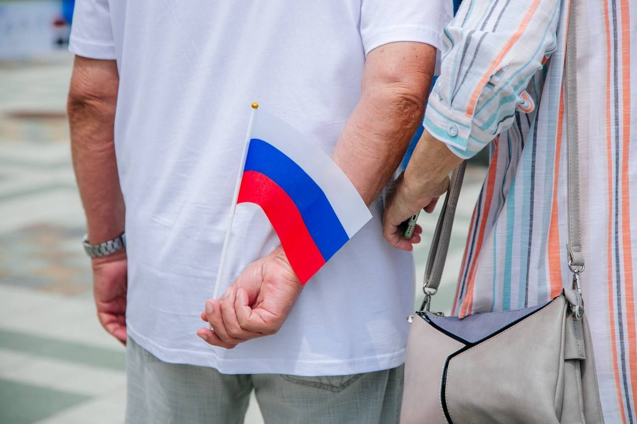 Премия «КАРДО» — пример развития: в Ставрополе отметили День Государственного флага