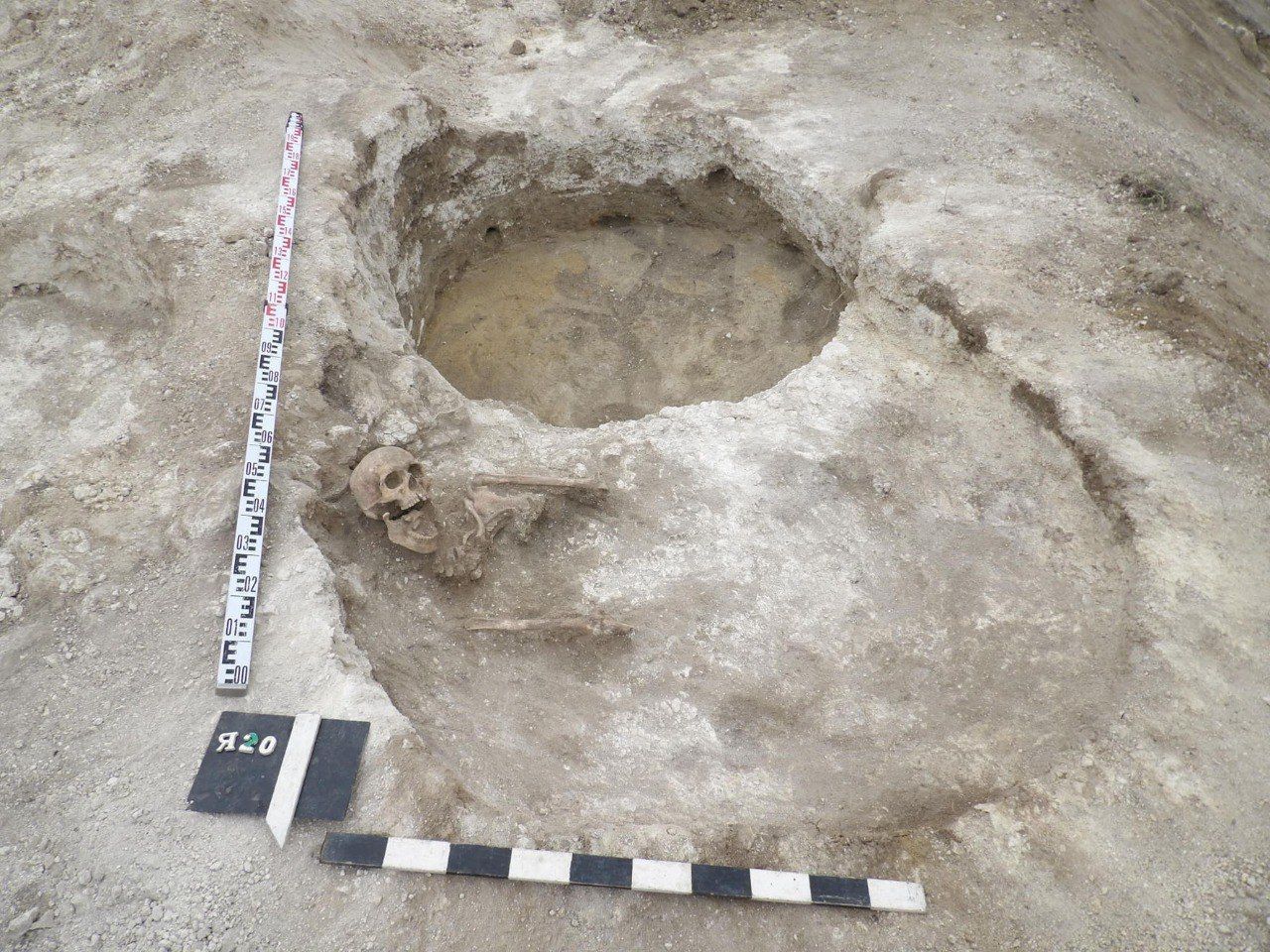 Погребение эпохи раннего железного века исследовали на городище в Железноводске