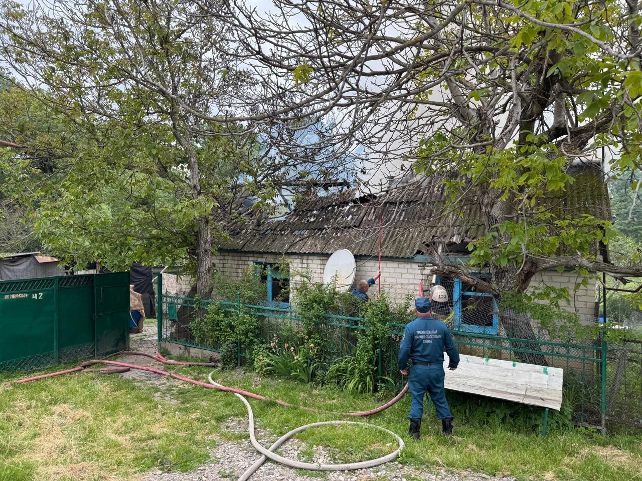 Жилой дом пострадал от огня в станице на Ставрополье