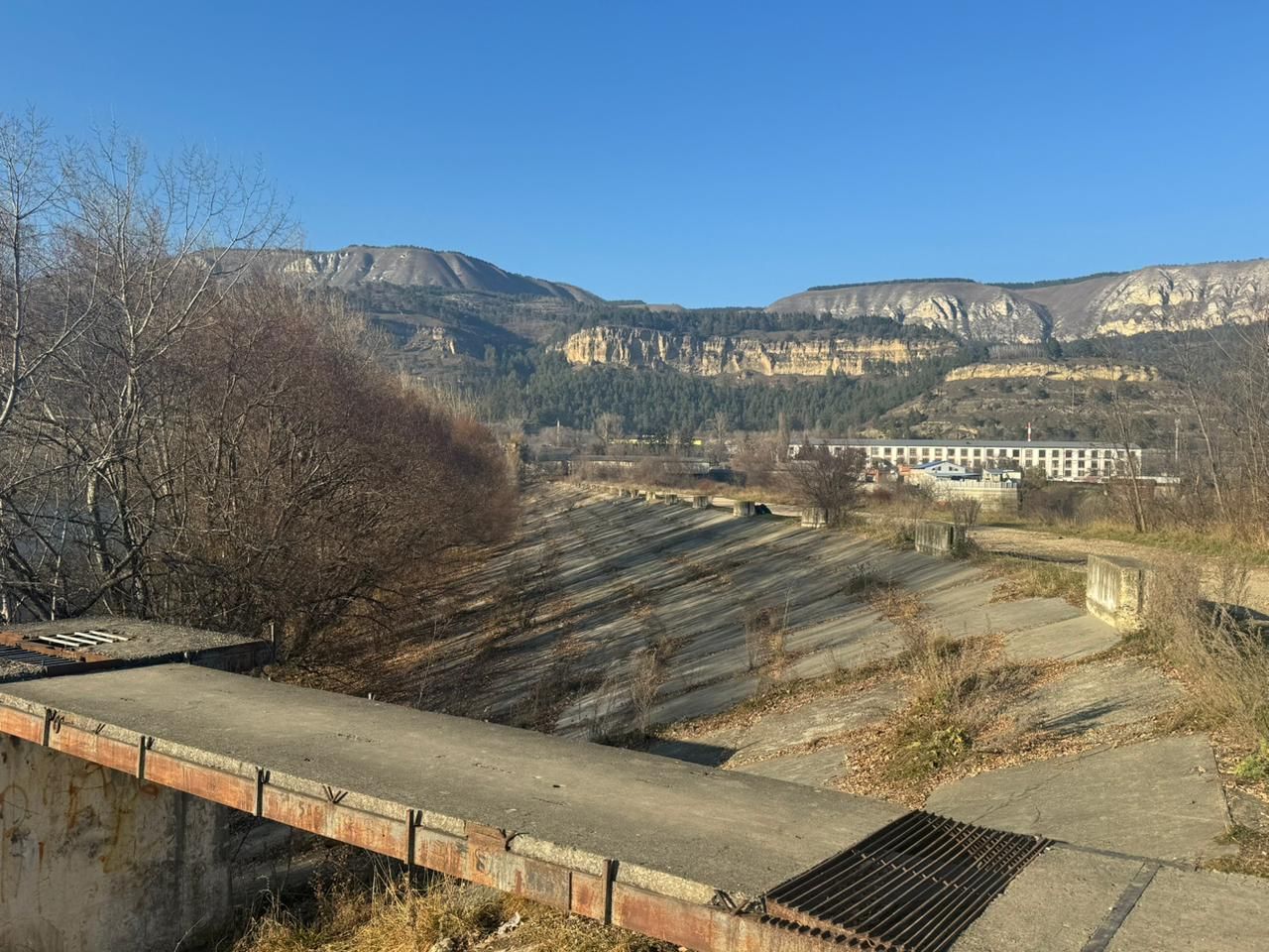 В Кисловодске обсудили реконструкцию гидротехнических сооружений Нового озера