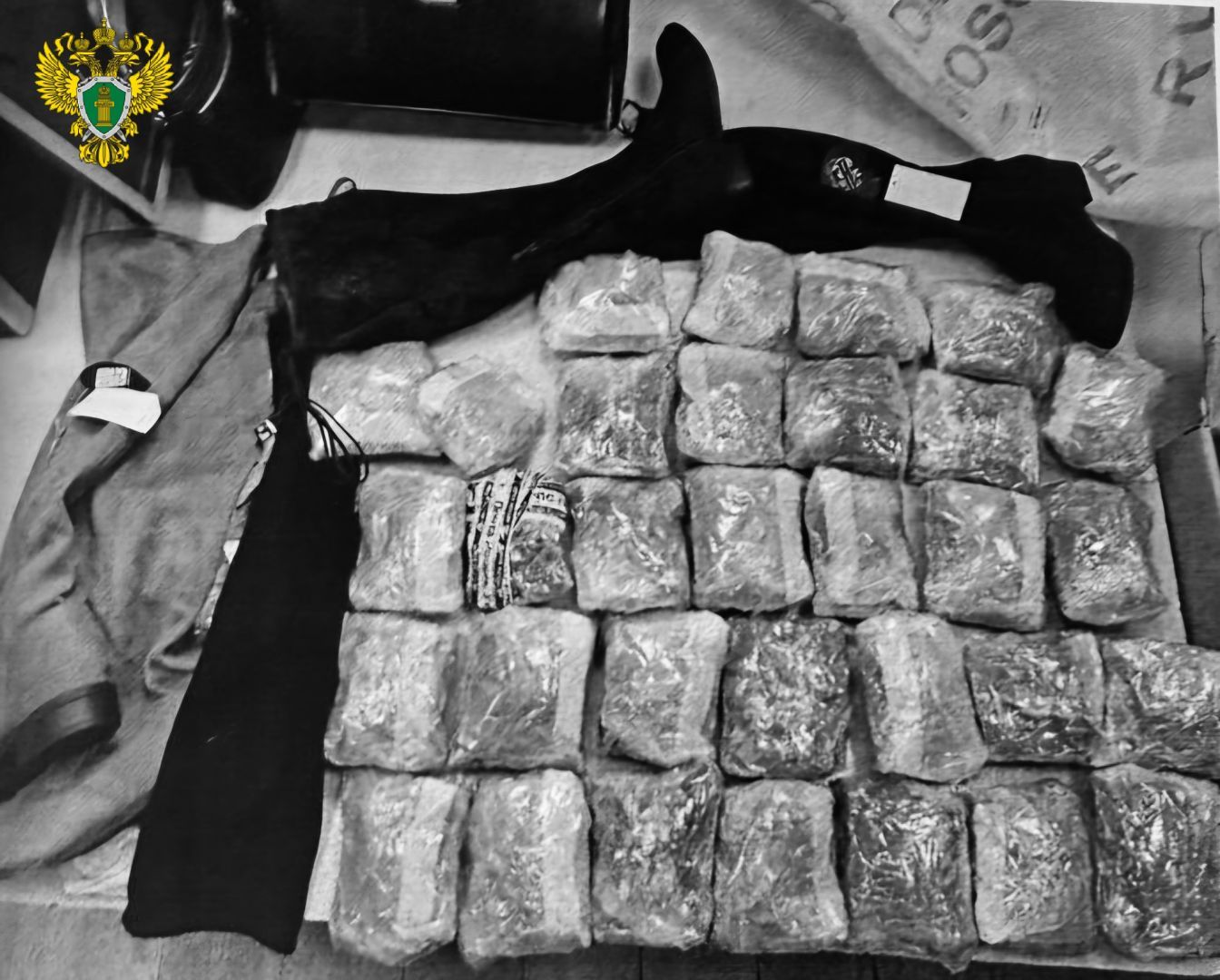 На Ставрополье мужчину будут судить за заказ наркотиков из США