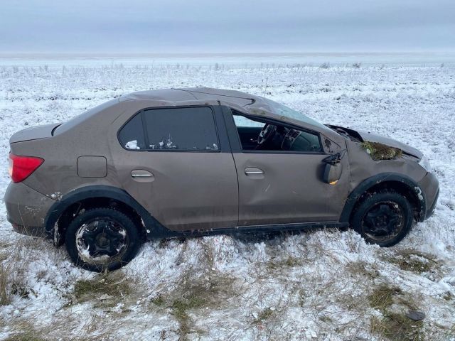 Иномарка опрокинулась в Апанасенковском округе