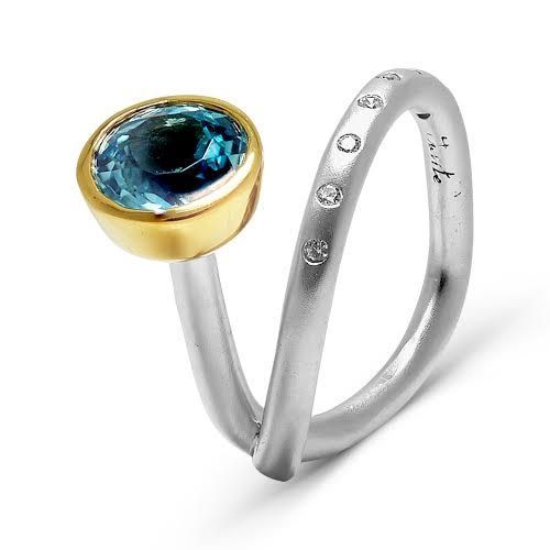 Ставропольцы смогут купить ювелирные украшения за полцены в магазинах «Золотая Артель»