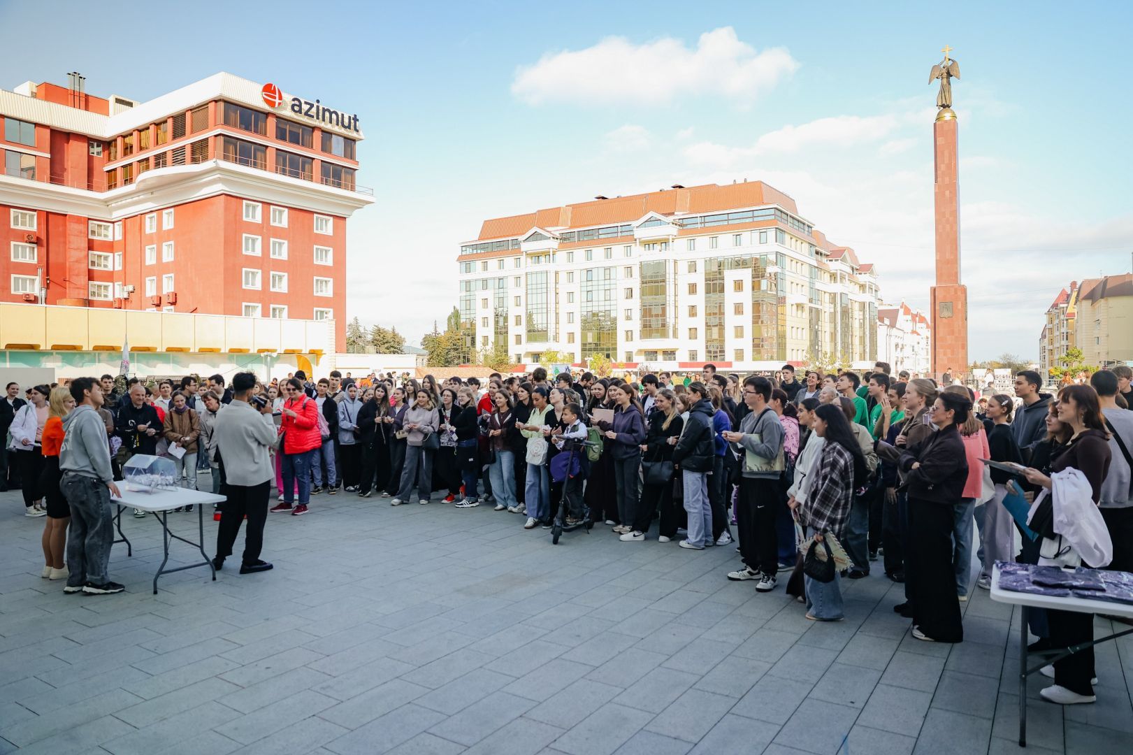 Более 500 человек посетили ярмарку молодежных НКО в Ставрополе