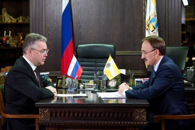 Губернатор и министр образования края обсудили возможность возвращения школ на дистанционный формат работы Губернатор и министр образования края обсудили возможность возвращения школ на дистанционный формат работы