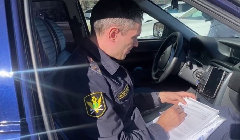 Владелец BMW оплатил почти 200 тысяч рублей штрафов ГИБДД, чтобы не лишиться автомобиля