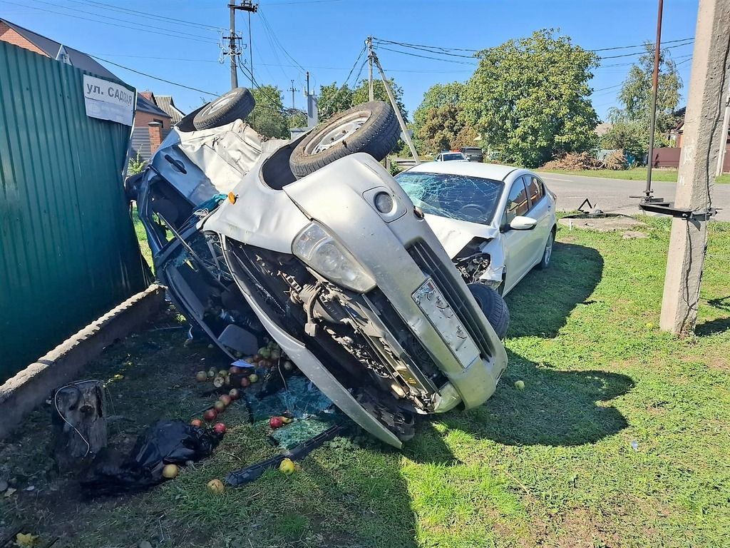 Пожилой водитель с 20 нарушениями ПДД погиб в аварии на Ставрополье