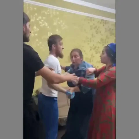 Фельдшера скорой помощи избили при вызове в Пятигорске
