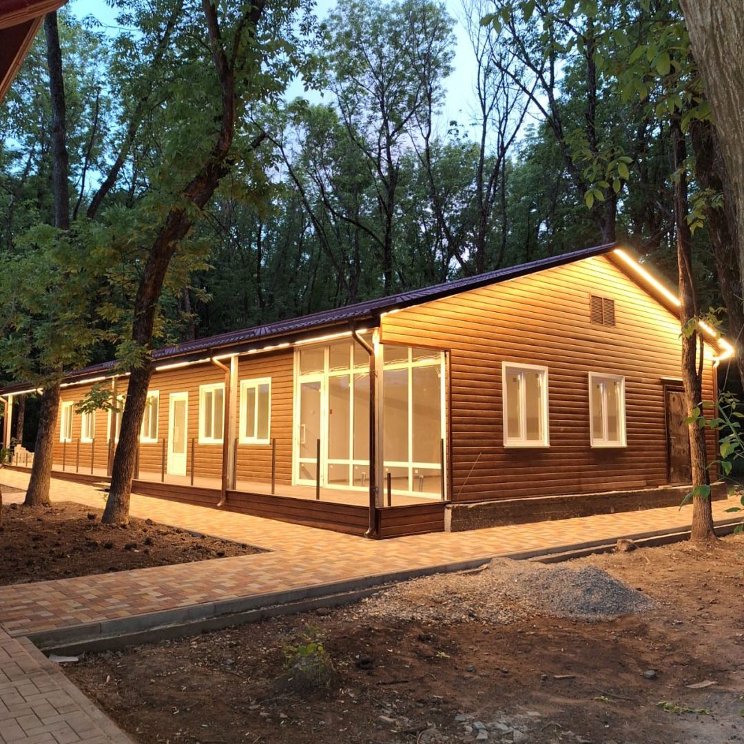 В Ипатовском округе завершается ремонт дороги к детскому лагерю «Лесная сказка»