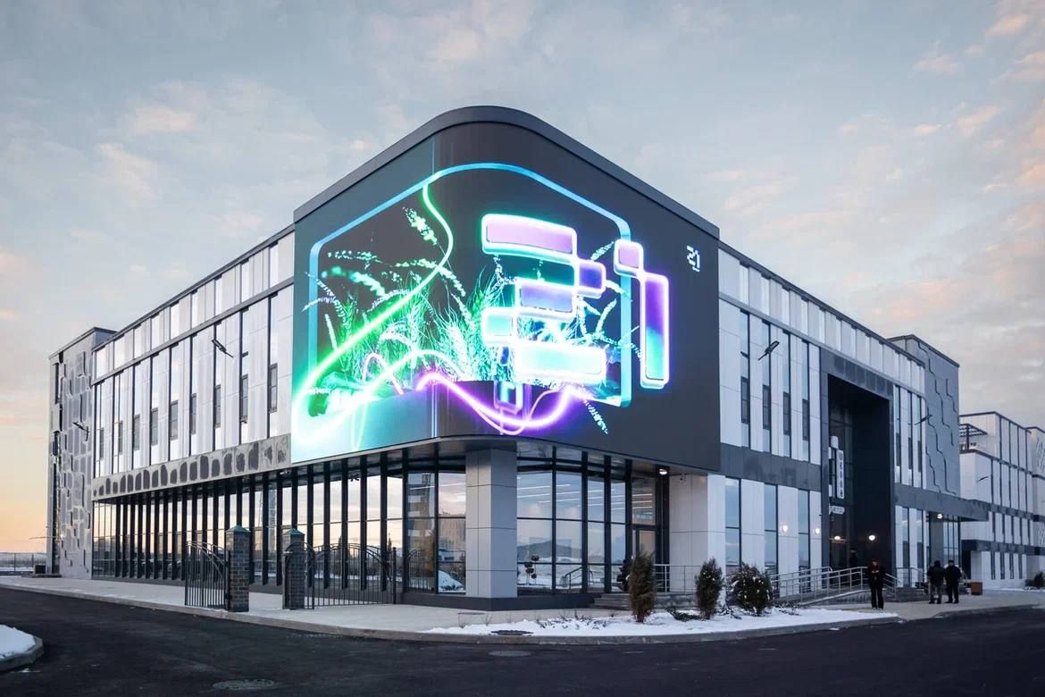 «ЮгСтройИнвест» и Сбер торжественно открыли кампус «Школы 21» в Ставрополе