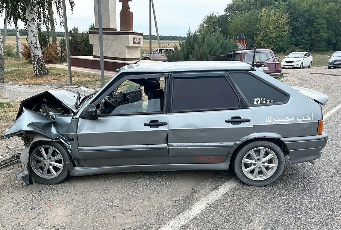 Водители пострадали при столкновении «четвёрки» и «четырнадцатой» в Курском округе