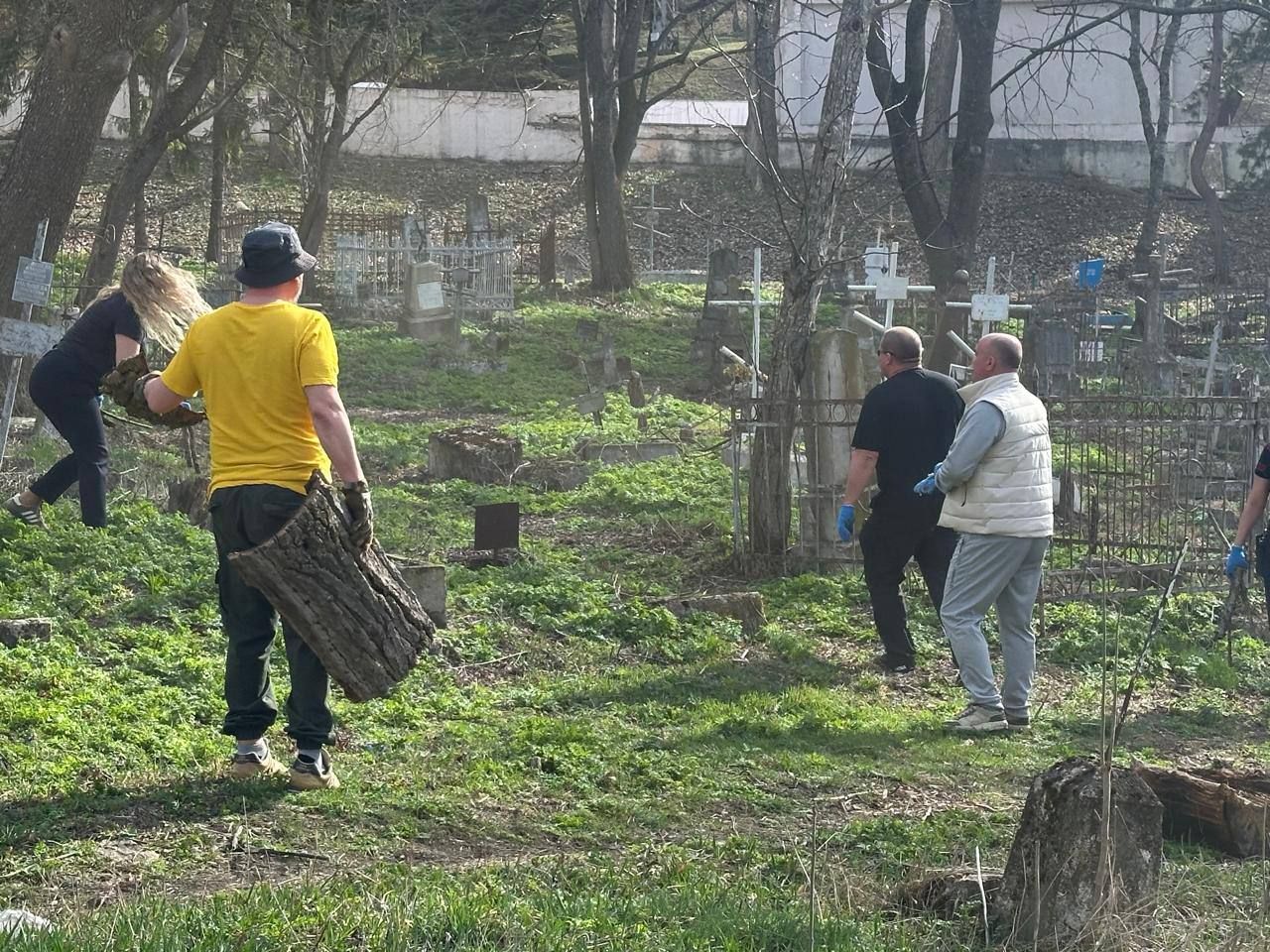 Субботник пройдет в пятигорском некрополе