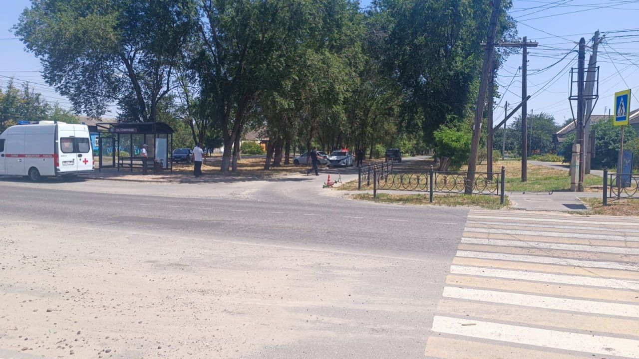 На Ставрополье грузовик сбил маленького мальчика на велосипеде и уехал с места ДТП