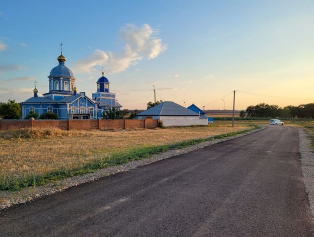 В селе Алексеевском благоустроили территорию возле храма за 3,8 миллиона рублей В селе Алексеевском благоустроили территорию возле храма за 3,8 миллиона рублей