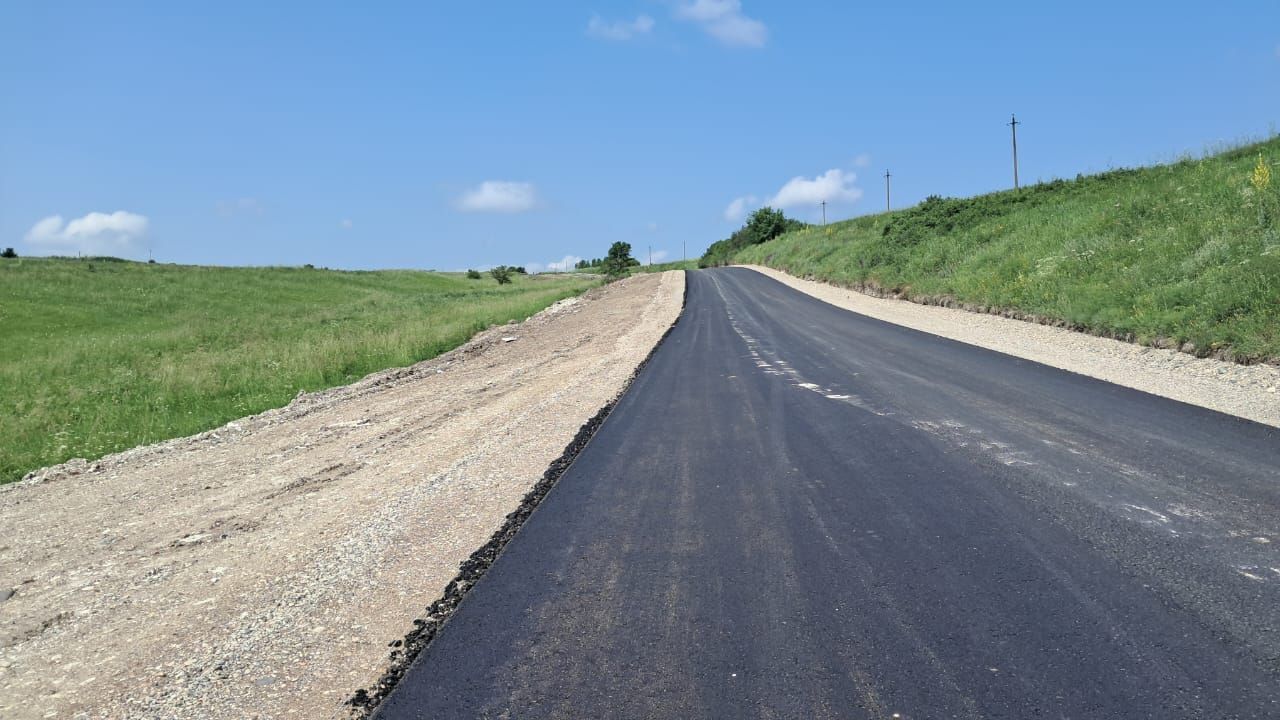 Важную подъездную дорогу отремонтировали в Предгорном округе