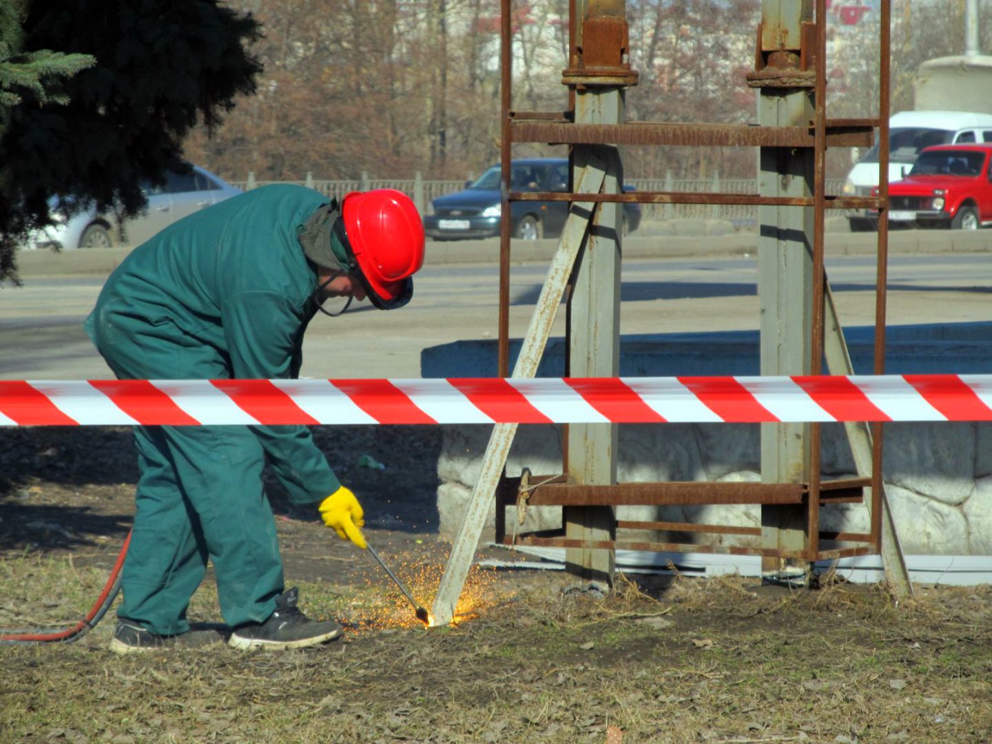 В Кисловодске за сутки демонтировали более сотни рекламных конструкций В Кисловодске за сутки демонтировали более сотни рекламных конструкций